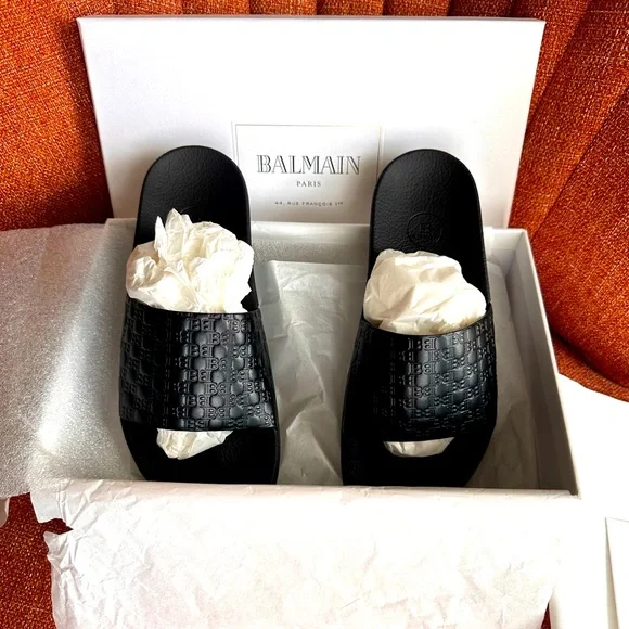 Balmain Slides (RUNS SMALL) - Picture 1 of 5
